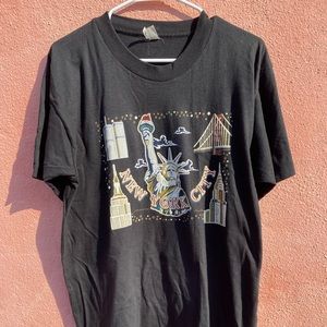 Vintage New York City shirt, size M men’s (twin towers)